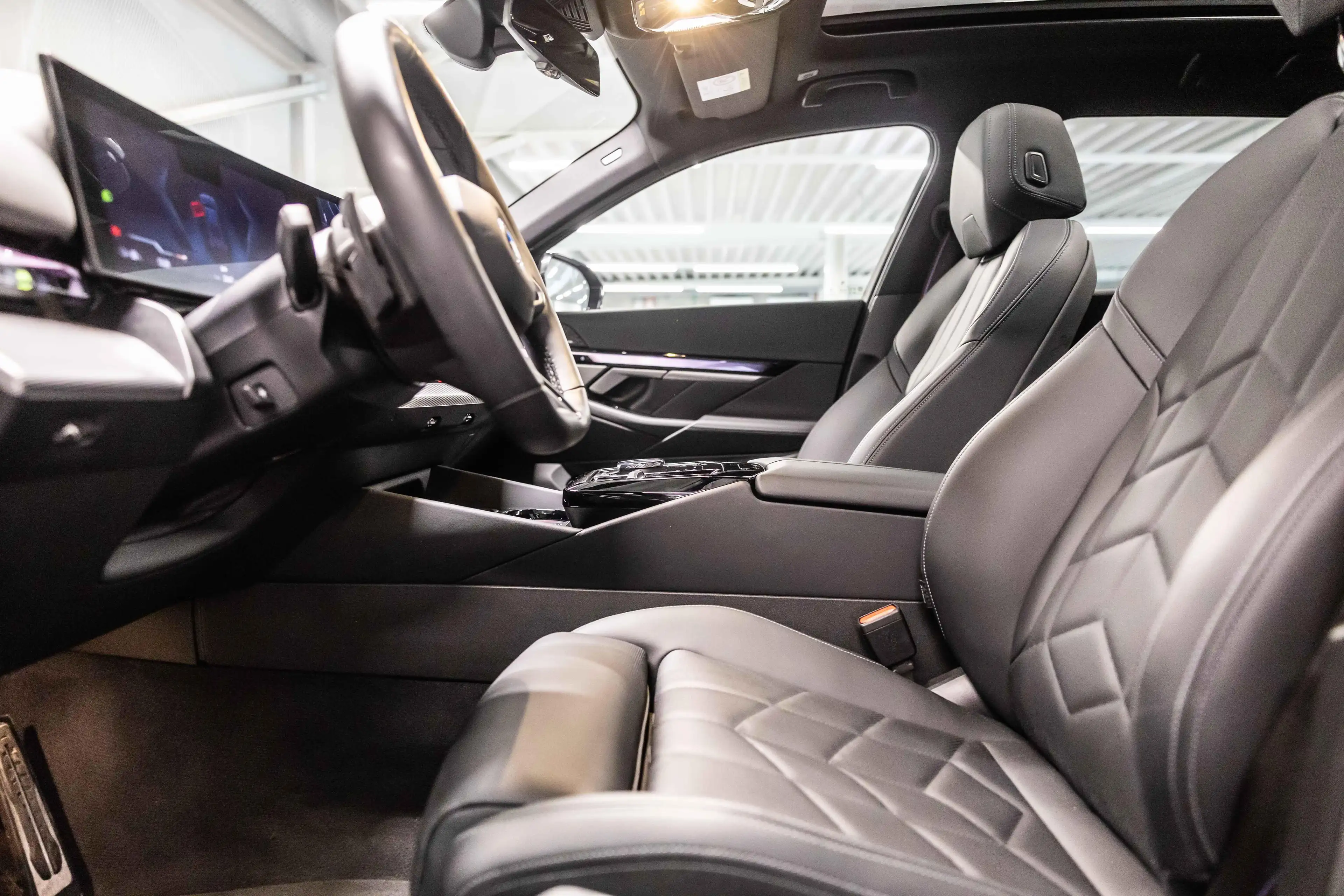 BMW i5 eDrive40 Touring M SPORT PRO |DRIVE ASS PRO | PARK — photo 12