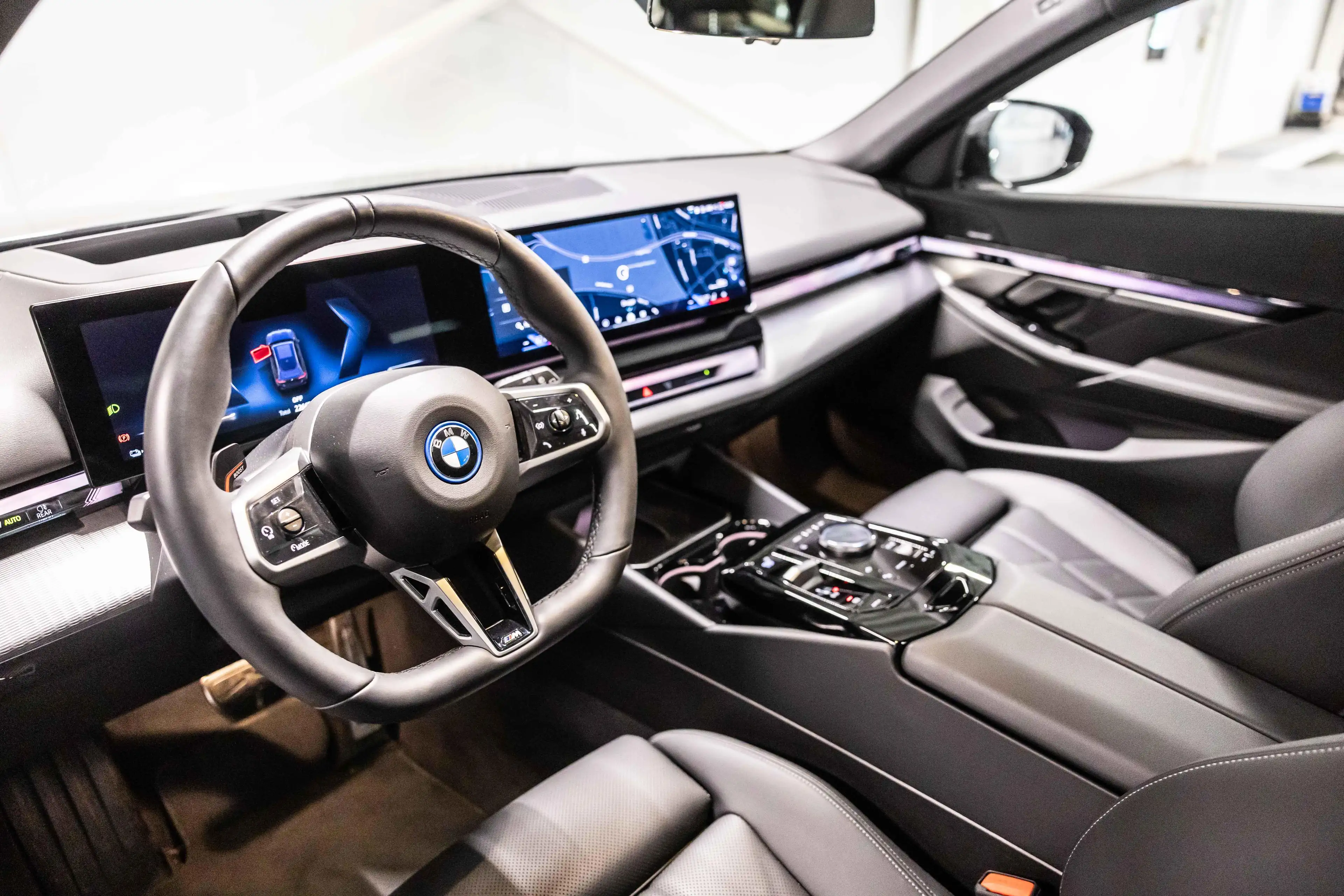 BMW i5 eDrive40 Touring M SPORT PRO |DRIVE ASS PRO | PARK — photo 7