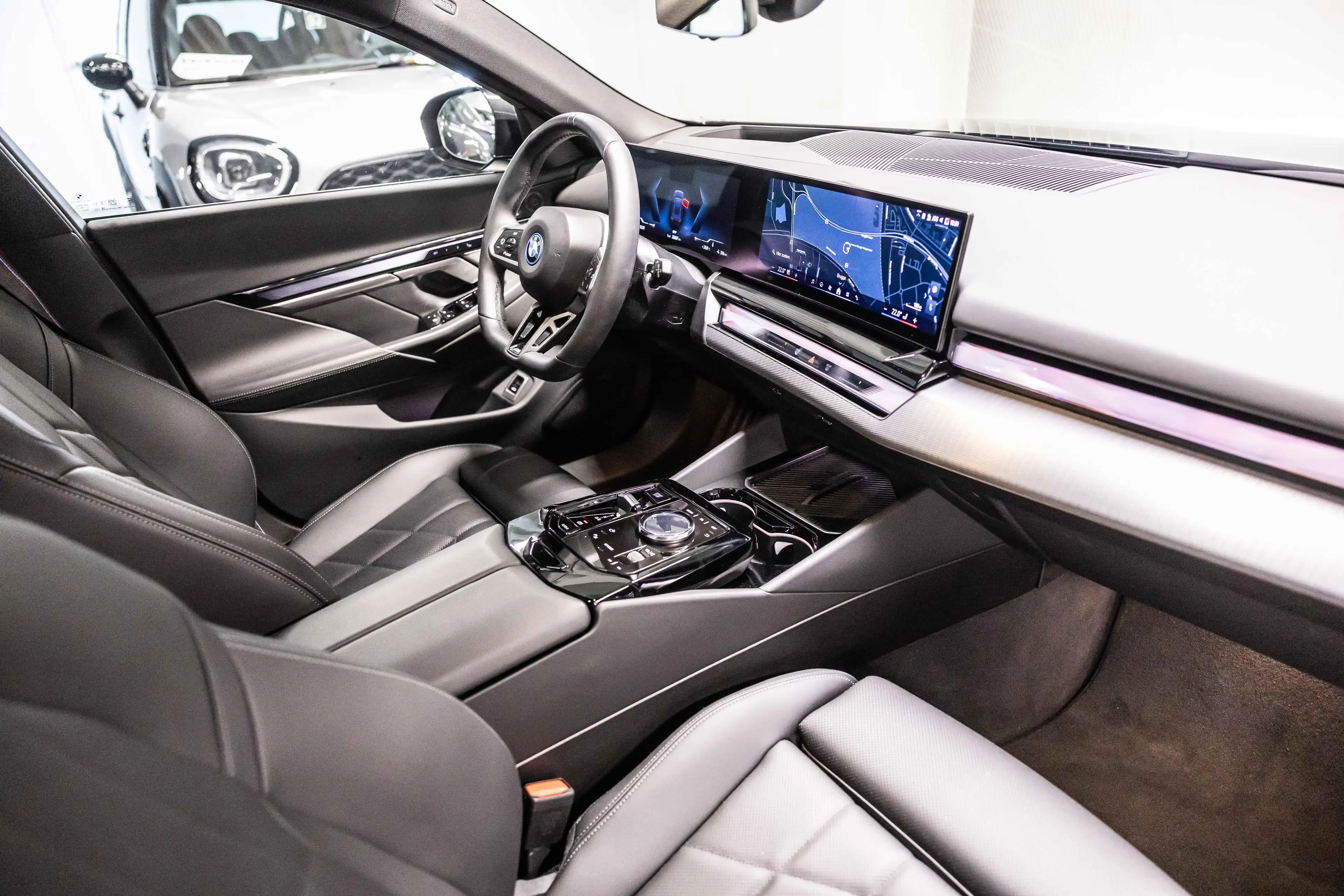 BMW i5 eDrive40 Touring M SPORT PRO |DRIVE ASS PRO | PARK — photo 10