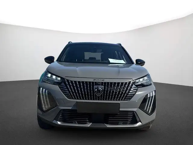Peugeot 2008 view 2