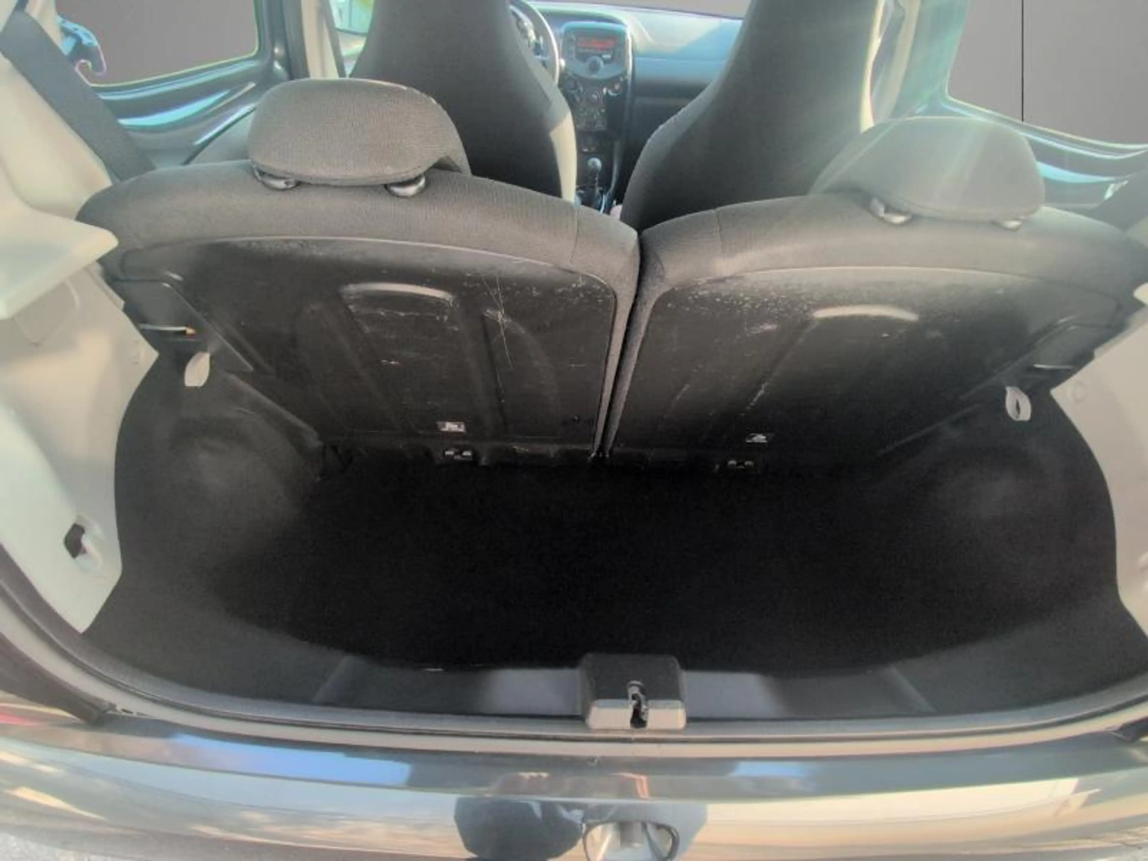 Citroen C1 1.0 72cv 5 portes Gris 05/19 73546km Airco Cruise — photo 6