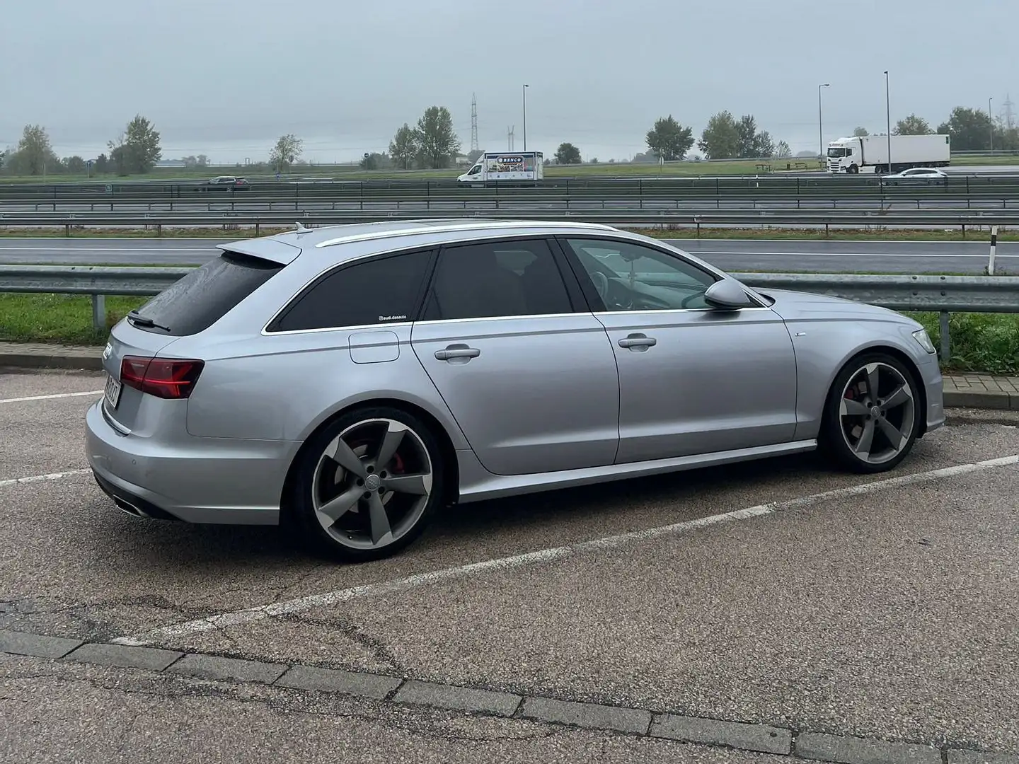 Audi A6 A6 Avant 2,0 TDI ultra S-tronic ultra Silber - 1