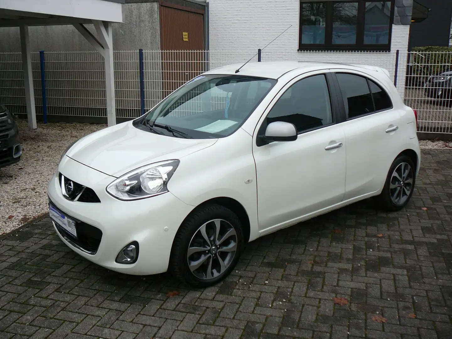 Nissan Micra Gepflegt,Automatikgetriebe,Navi,Klimaautomatik,usw Blanc - 1