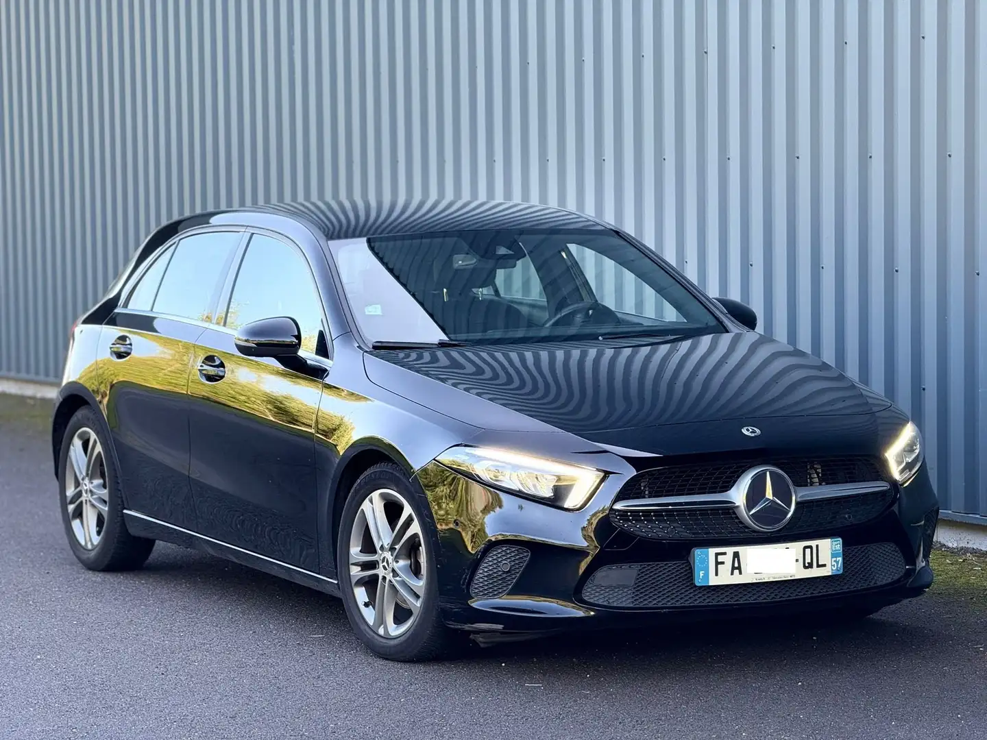 Mercedes-Benz A 180 d 7G-DCT 115 CH Style Line Negro - 1