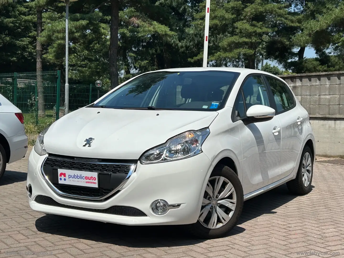 Peugeot 208 1.4 VTi 95 CV 5p. GPL Active Bianco - 1