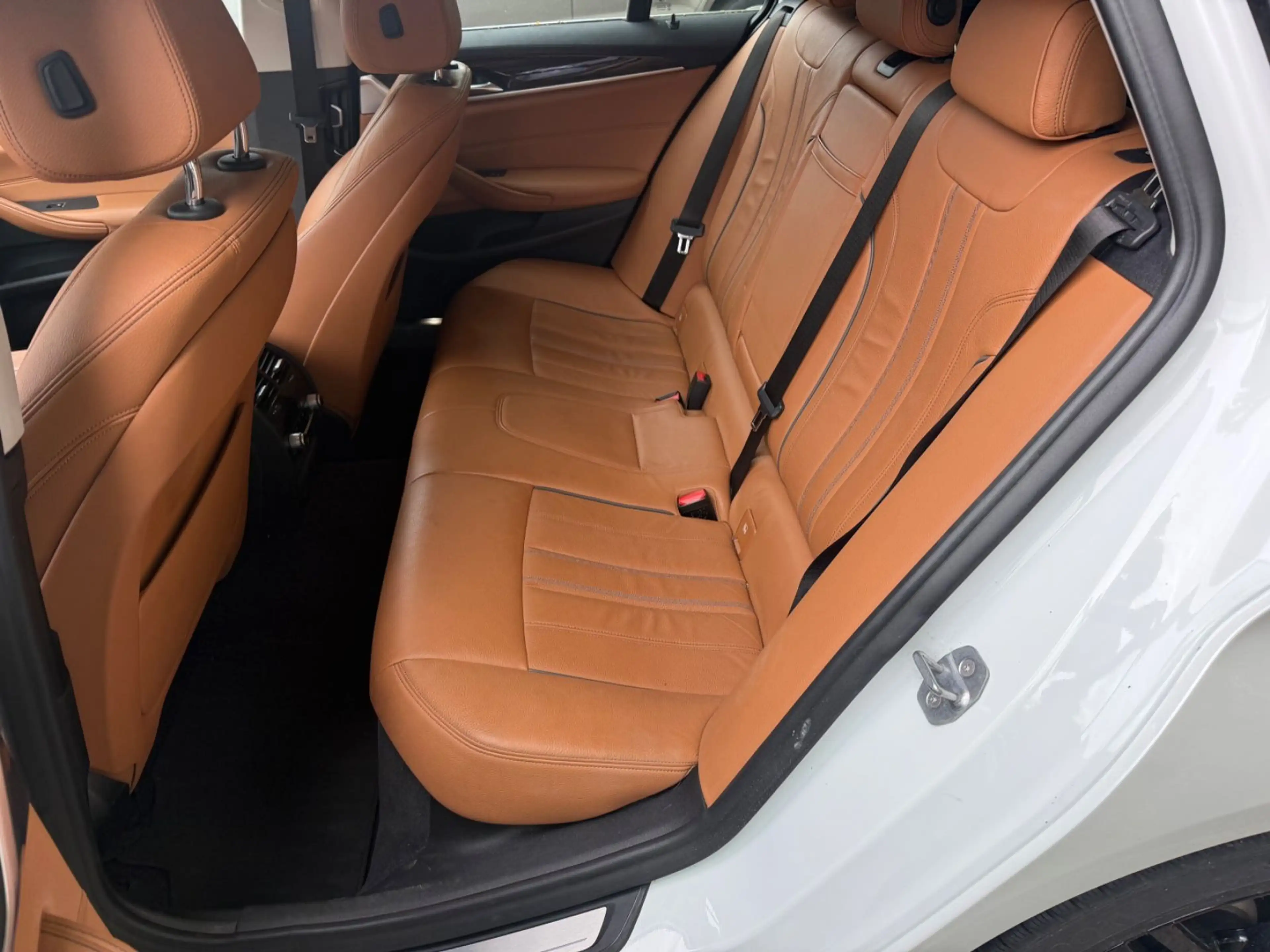 BMW 540 Touring  xDrive Luxury Line,STANDH,PANO,HuD — photo 12