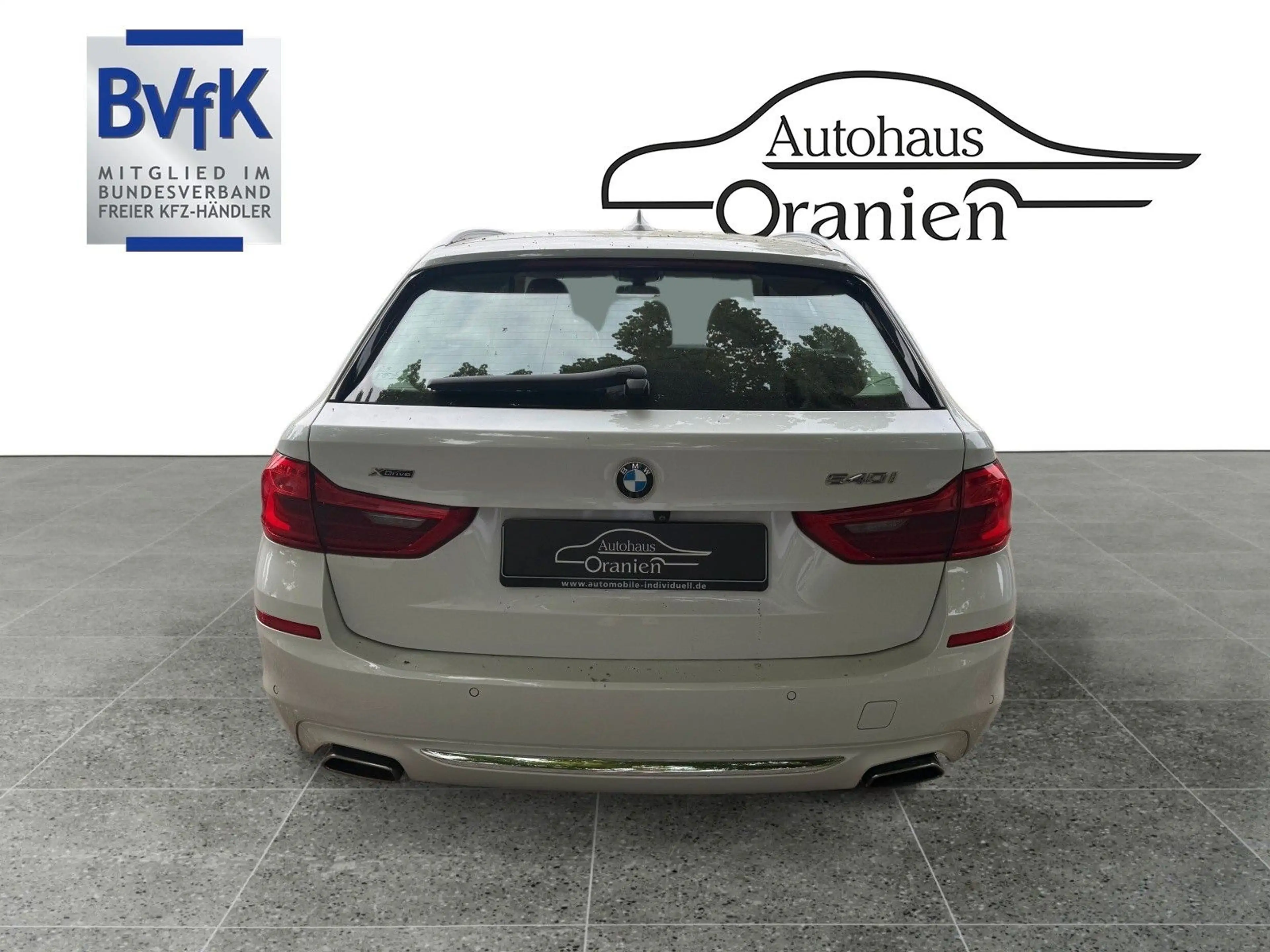 BMW 540 Touring  xDrive Luxury Line,STANDH,PANO,HuD — photo 7