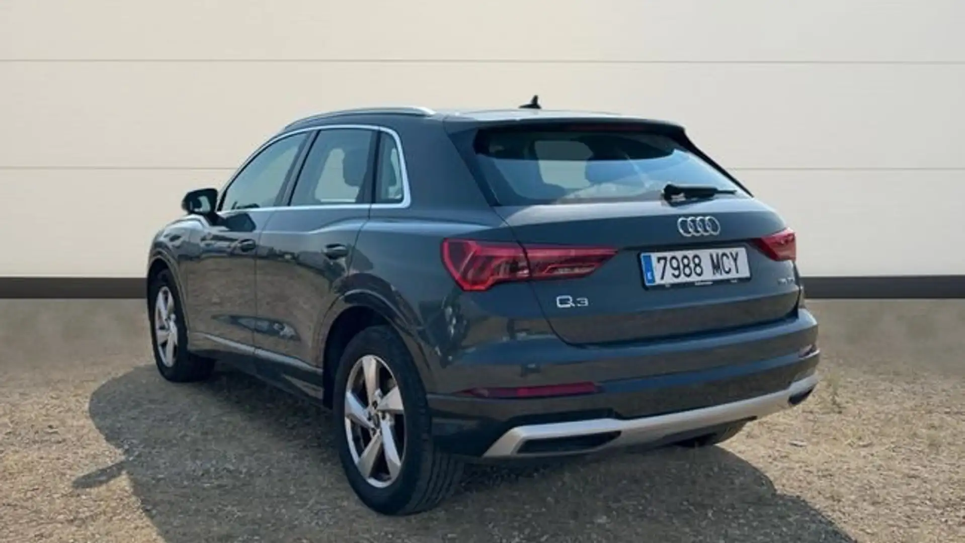 Audi Q3 35 TDI Advanced S tronic 110kW Gris - 2