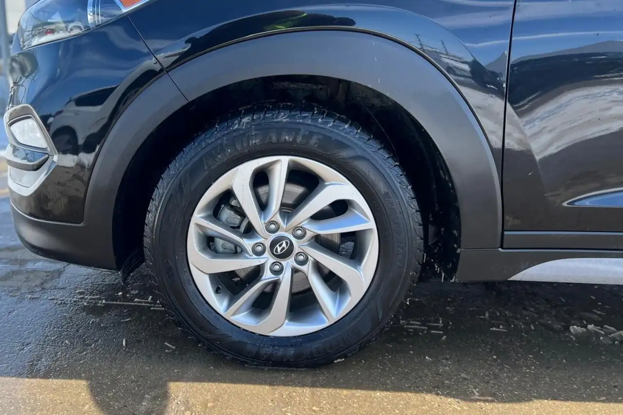 Hyundai TUCSON снимка Hyundai TUCSON