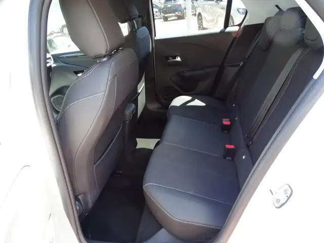 Opel Corsa view 8