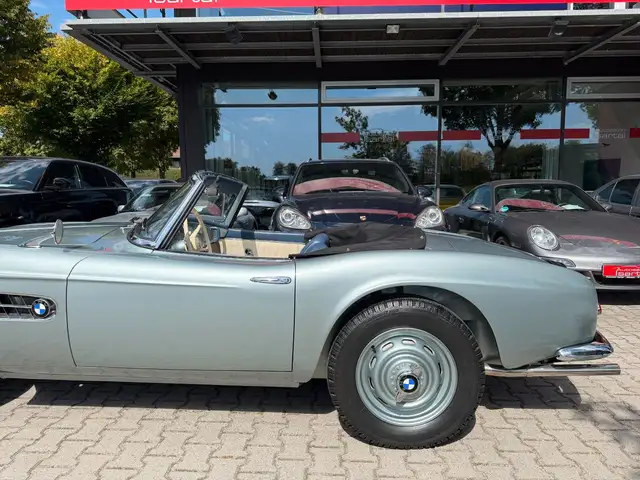 BMW Unknown Model view 3
