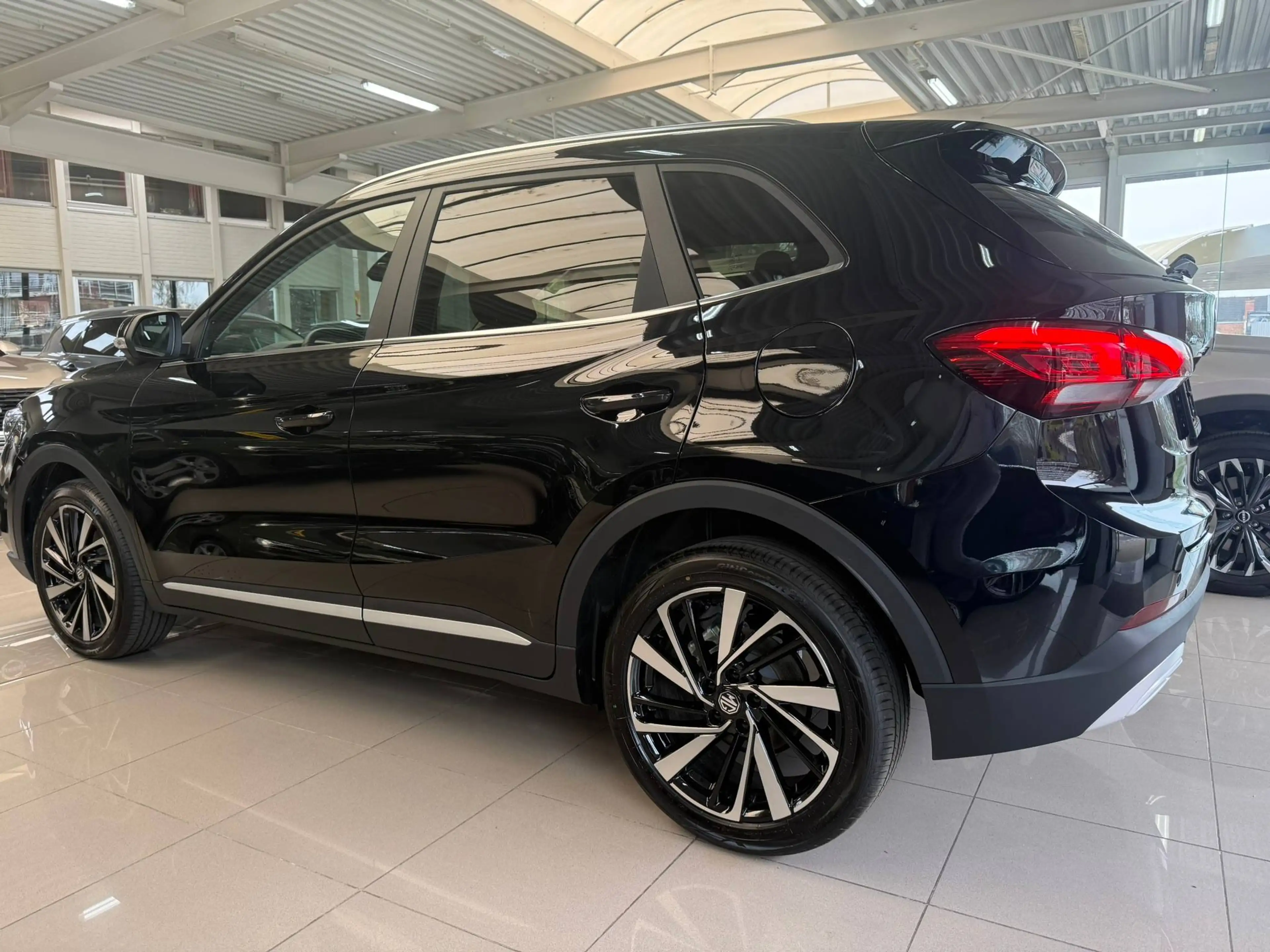 MG ZS 1.5i HYBRID+ 197pk(!!) LUXURY LEDER NAVI CAMERA ACC — photo 12