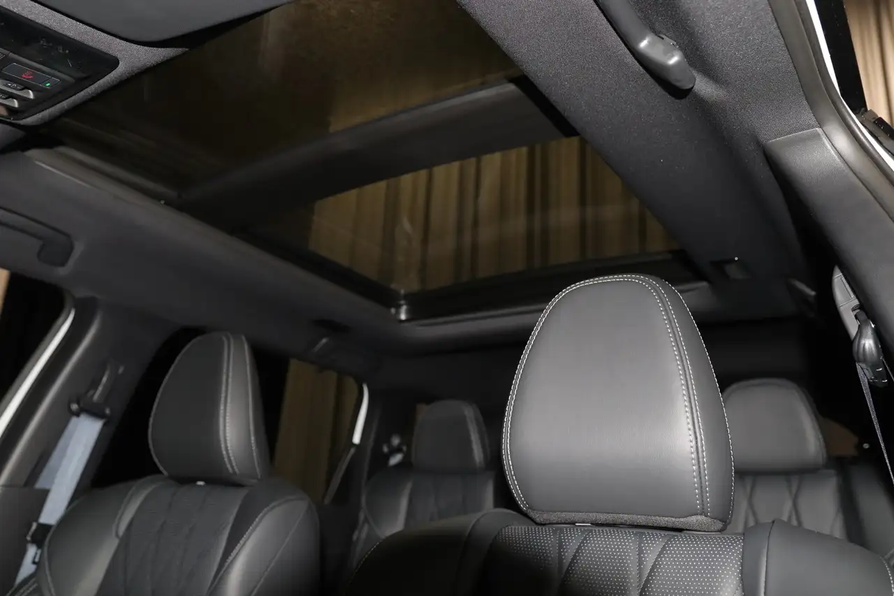 Mitsubishi Outlander снимка Mitsubishi Outlander