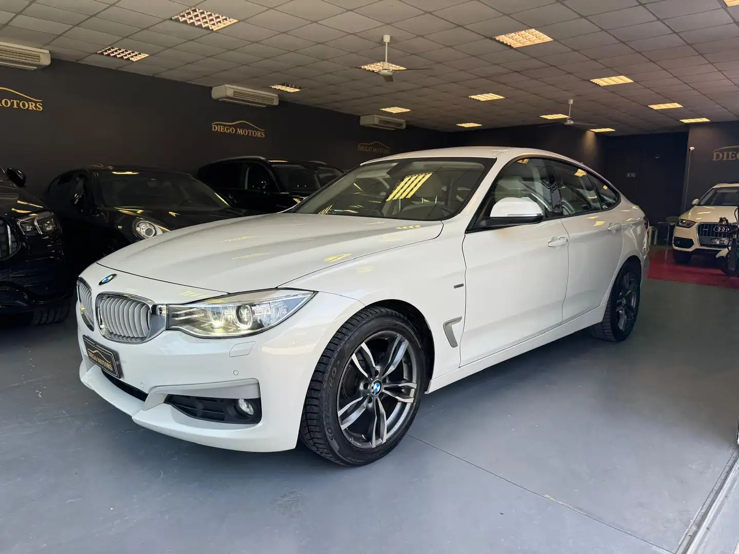 BMW 318 318d Gran Turismo Business auto E6 - 1