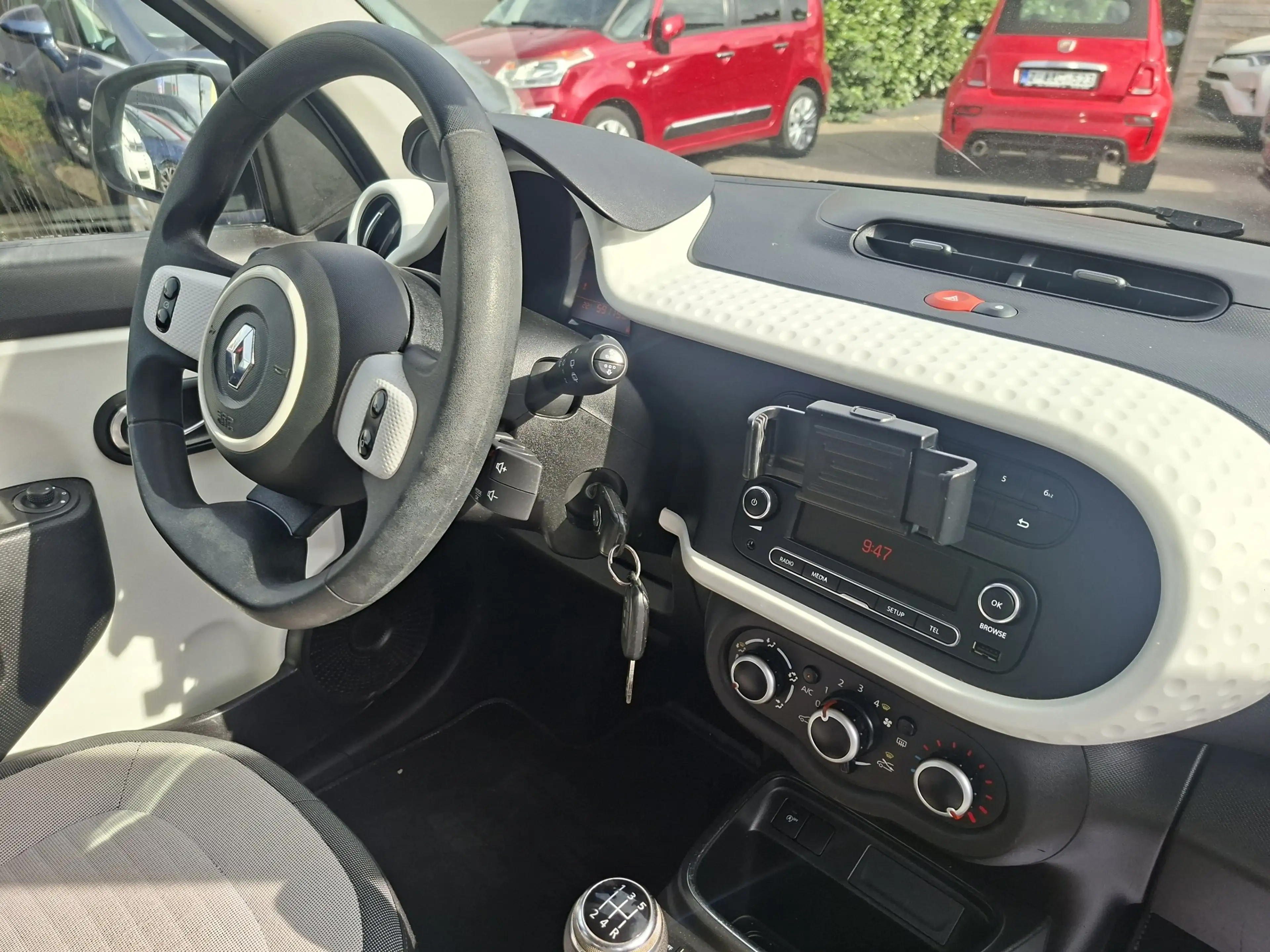 Renault Twingo Twingo 1.0i SCe Edition One — photo 12