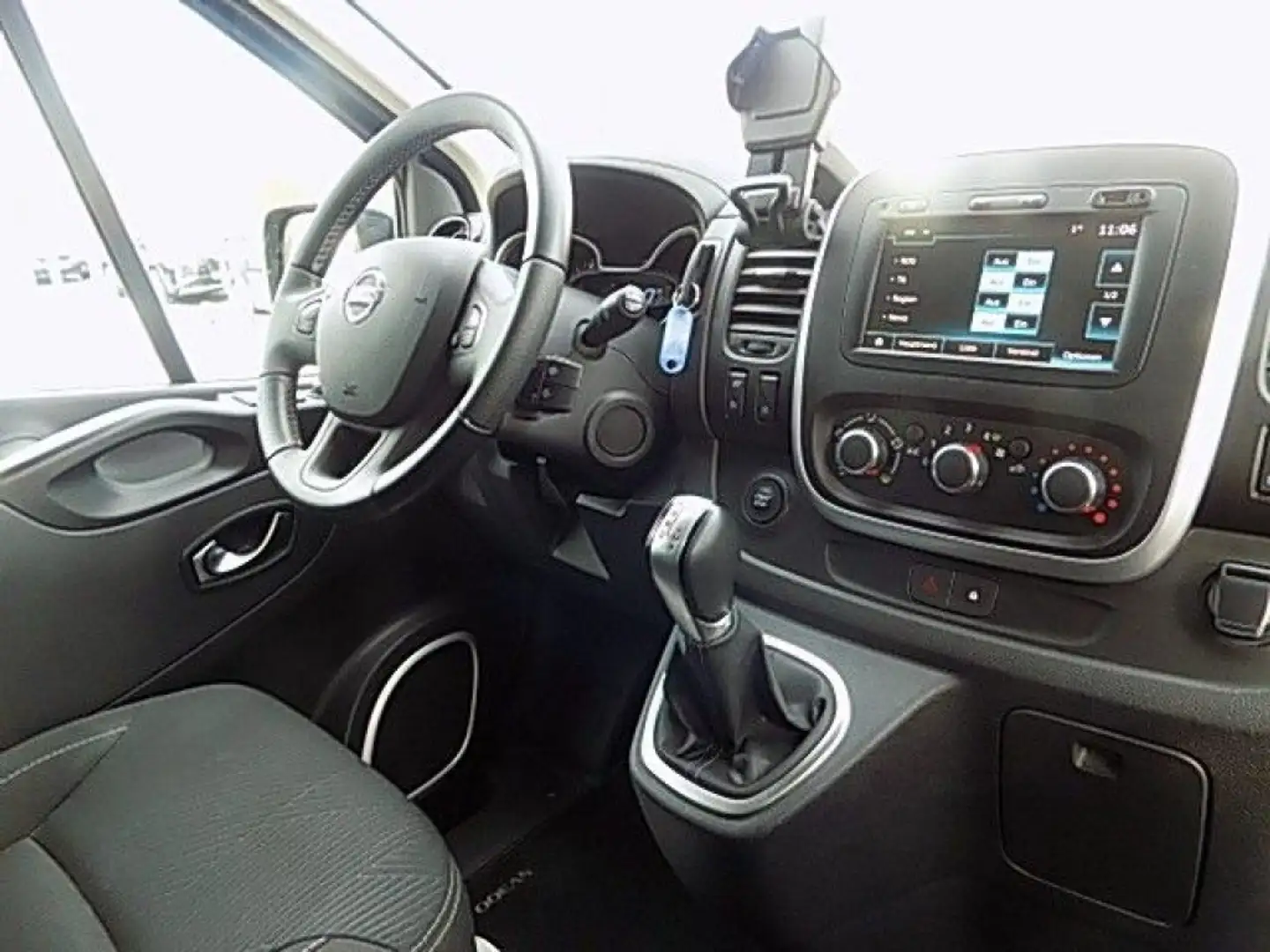 Nissan NV300 27 2.0 dCi 170CV aut. PL-TN Bus Negru - 2