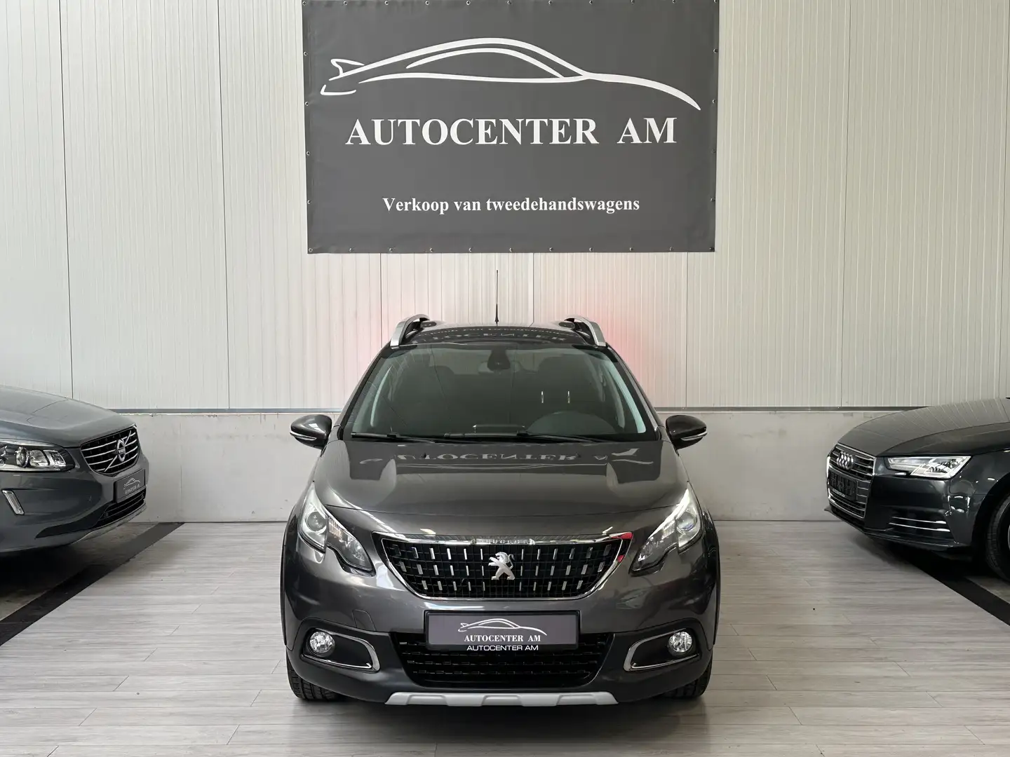 Peugeot 2008 1.2 i 82 Allure * CAMERA * LED * CRUISE* Gris - 2