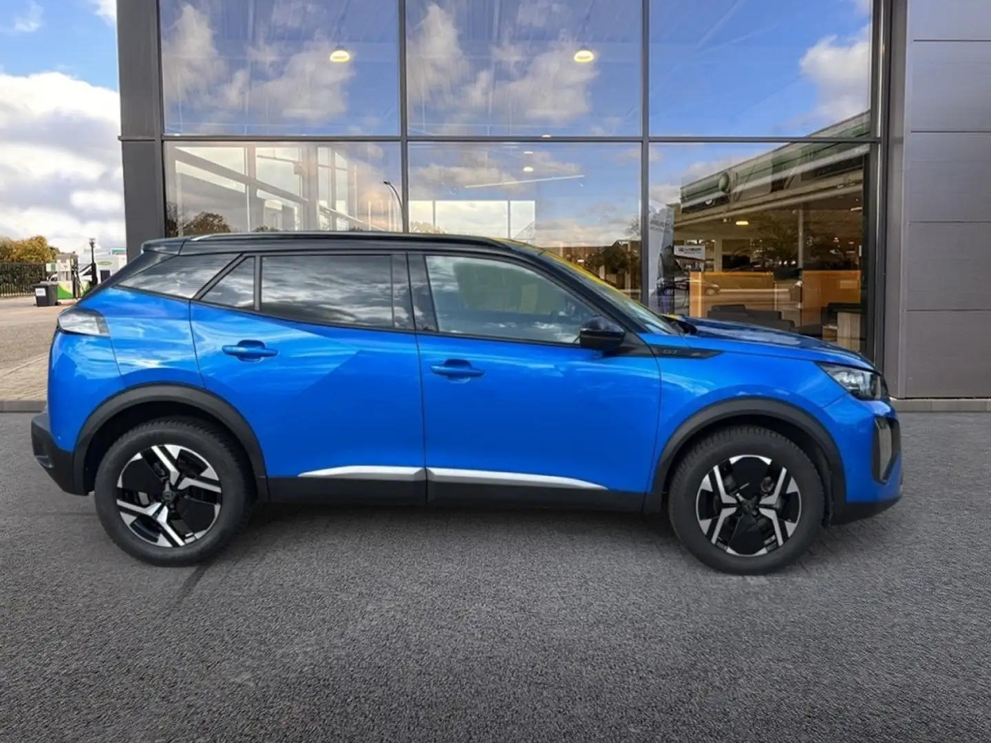 Peugeot 2008 1.2T 130PK GT | 360° Camera | Navi | Adapt. Cruise Bleu - 2