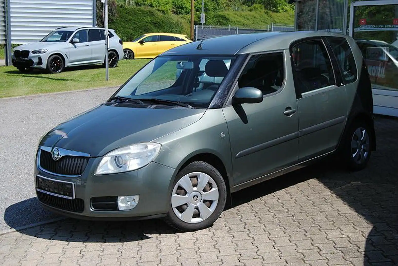 Skoda Roomster 1.6 16V Comf.Klimaautom.Sitzh.8xRäder Grau - 1