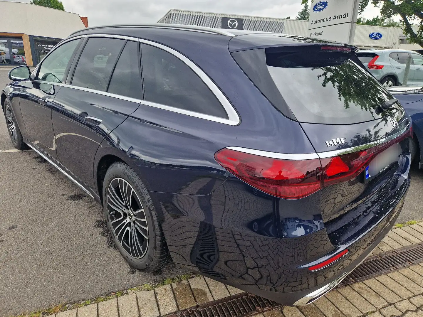Mercedes-Benz E 200 T-Modell Exclusive Premium Blau - 2