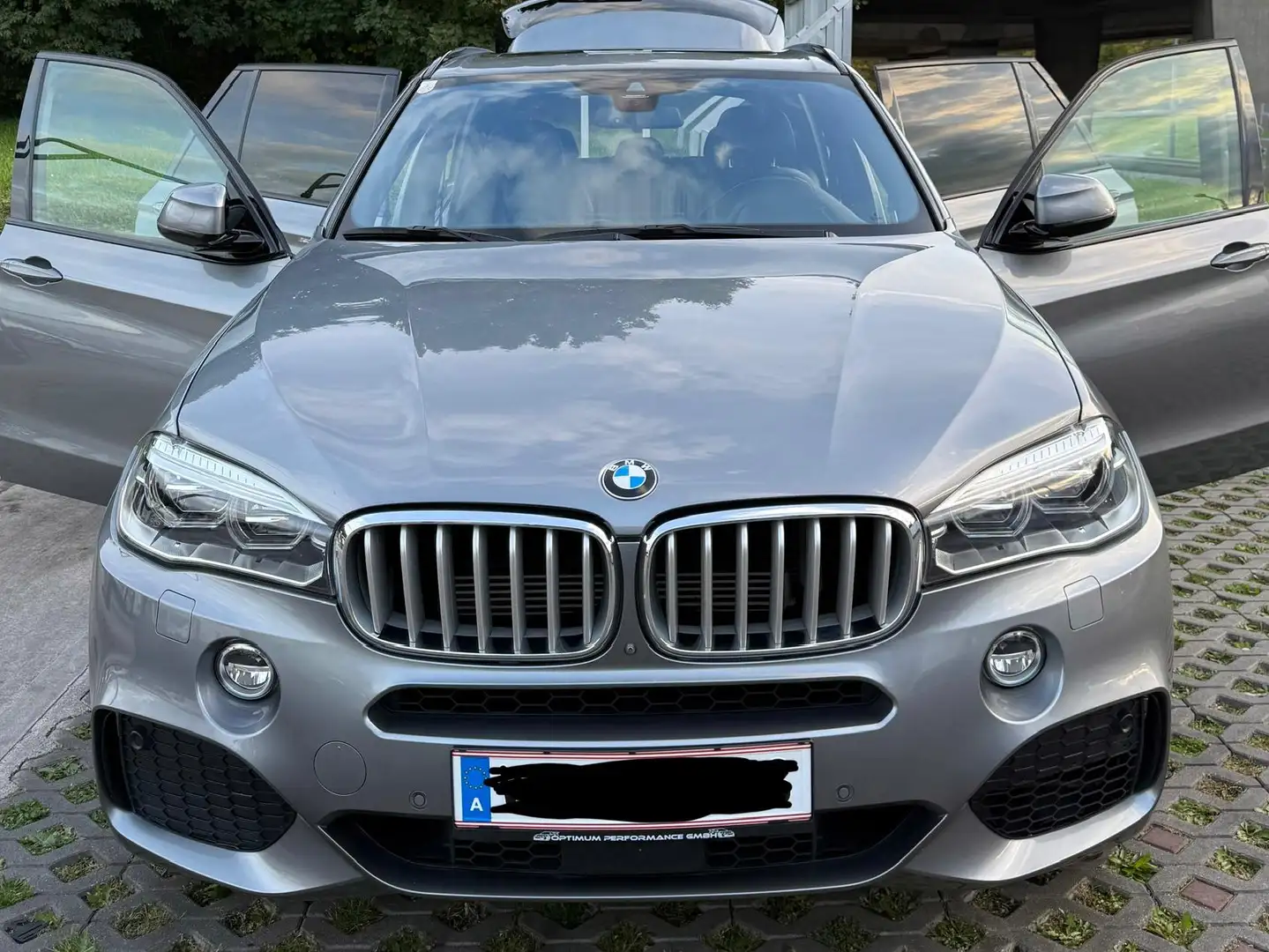 BMW X5 X5 PHEV xDrive40e Österreich-Paket Aut. M-Paket Grau - 1