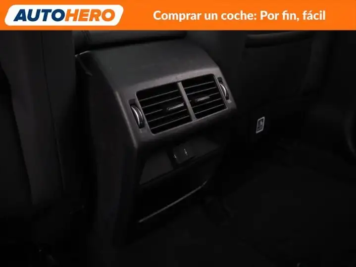 Land Rover Discovery Sport 2022, foto 31