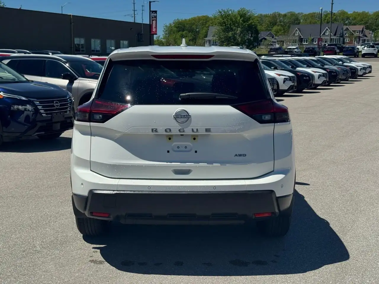 Nissan Rogue снимка Nissan Rogue