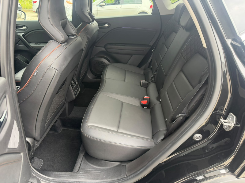 Renault Captur Captur 1.33 TCe MHEV Techno EDC GPF — photo 8