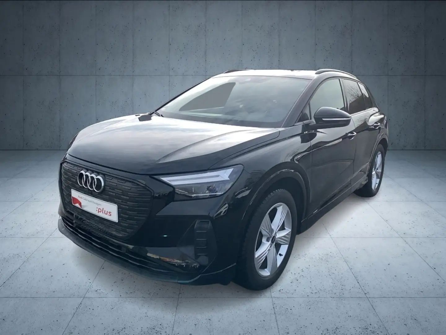 Audi Q4 e-tron 40 S line LED ACC ParkAss 19´ Navi+t Schwarz - 2