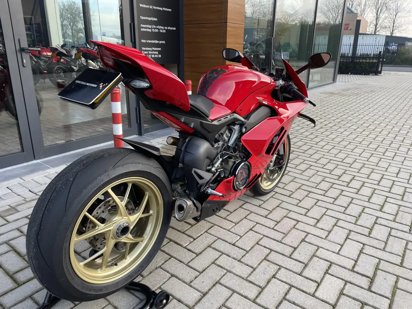 Ducati Panigale V4 1ste eig# NL motor#3.360 KM# Akra Red - 2