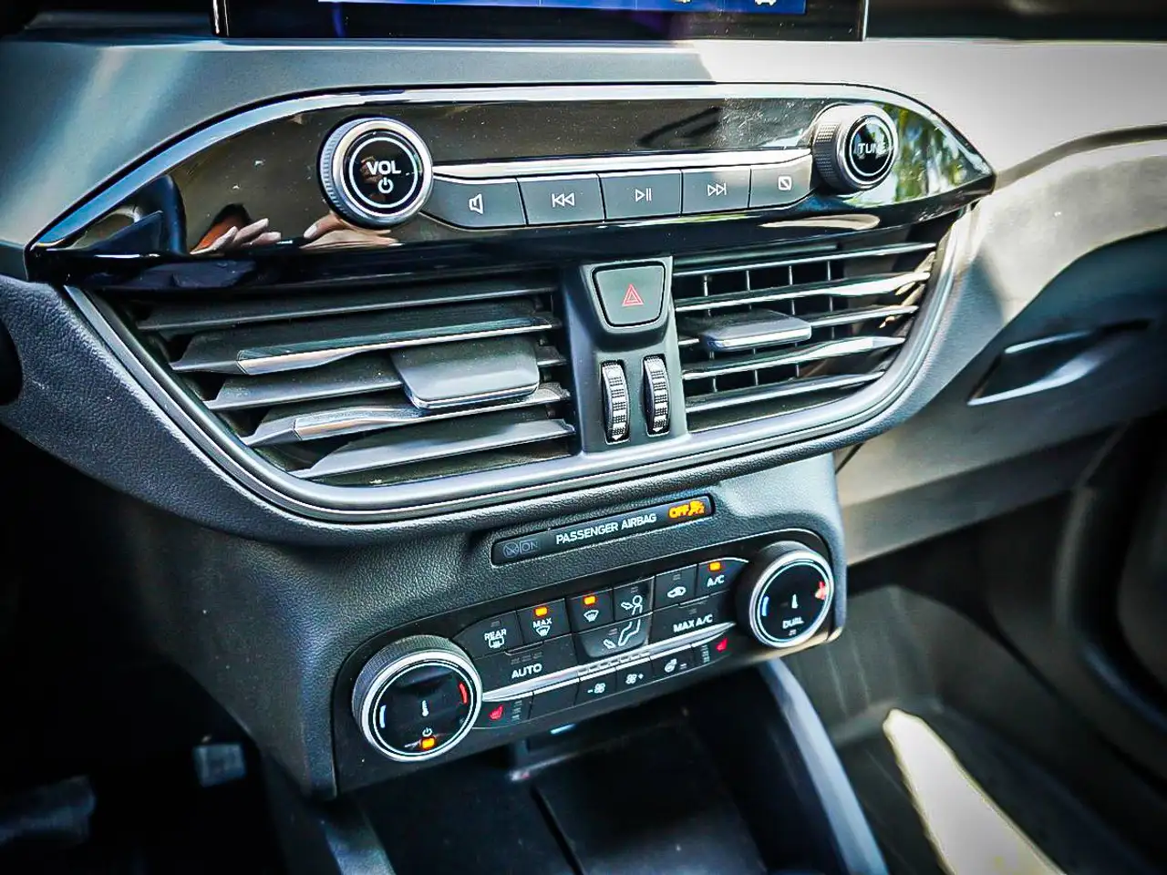 Ford Escape снимка Ford Escape