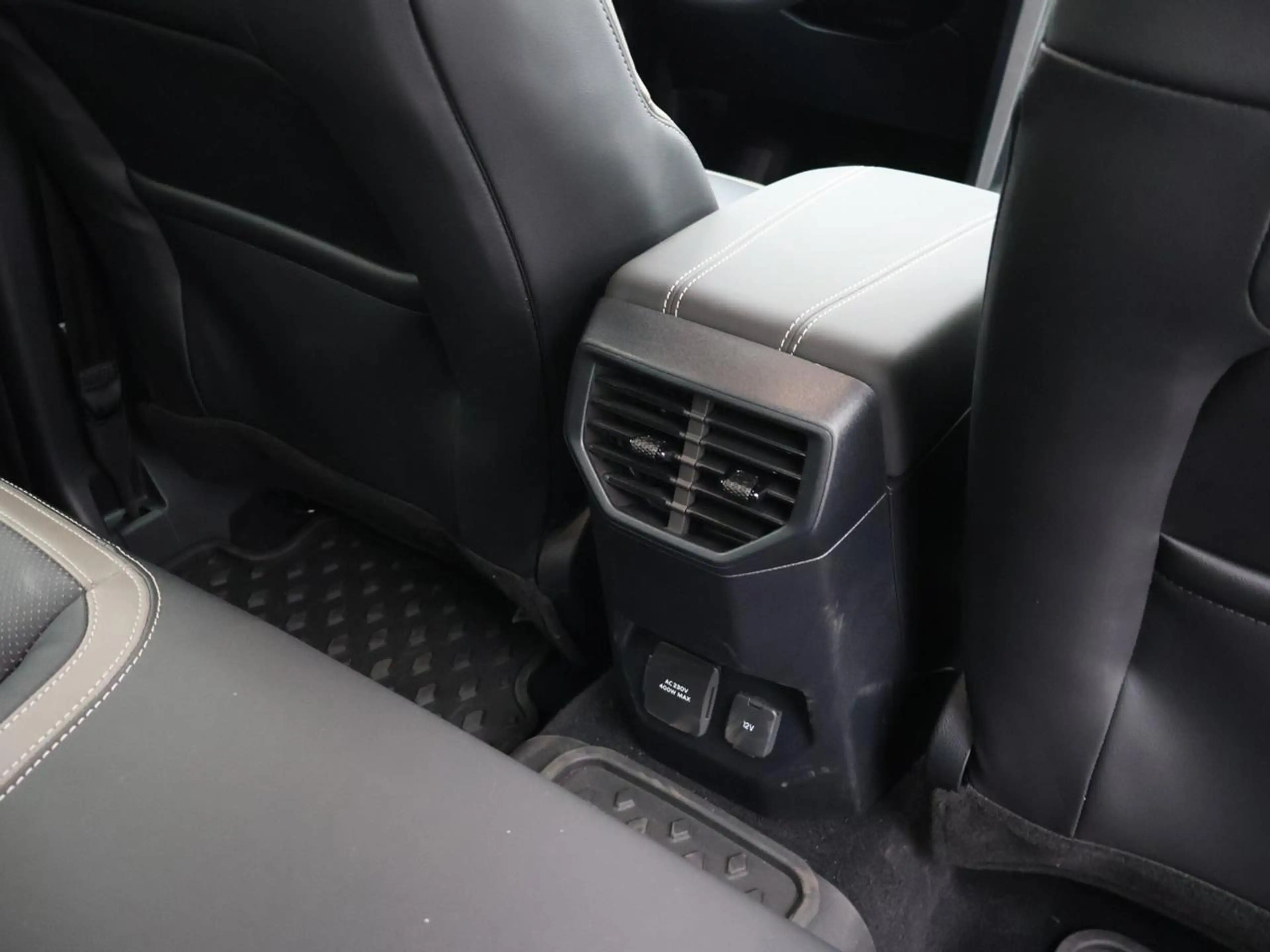 Volkswagen Amarok Amarok 3.0 V6 TDi 4Motion Aventura *DEMO* — photo 5