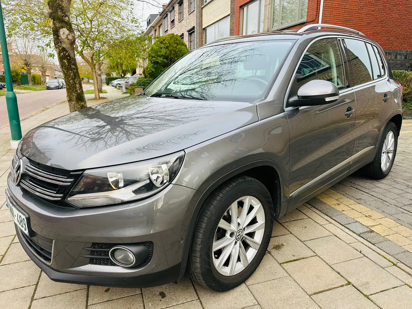 Volkswagen Tiguan Tiguan 1.4 TSI 90.000KM CUIR TOIT PANO 11.450€ Gris - 1