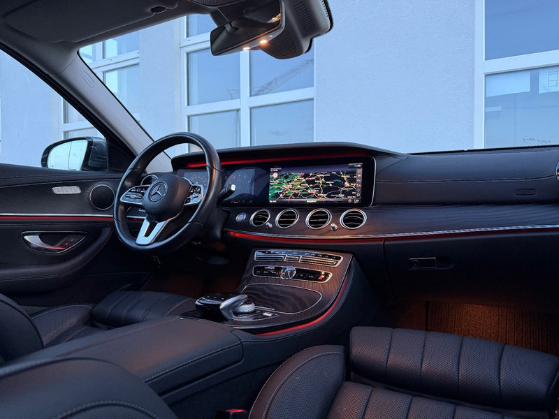 Mercedes-Benz E 450 LUXURY V6 4Matic 9G*WIDESCREEN*DISTR+*360K — photo 7