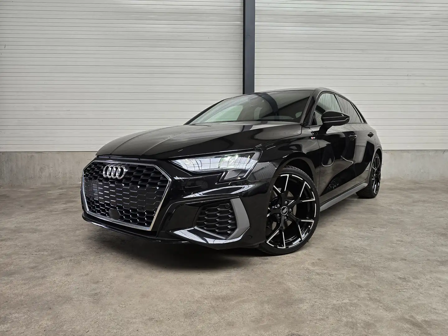 Audi A3 ✖️AUTO | S-LINE | APPLE CARPLAY | TVA ✔️ Noir - 1