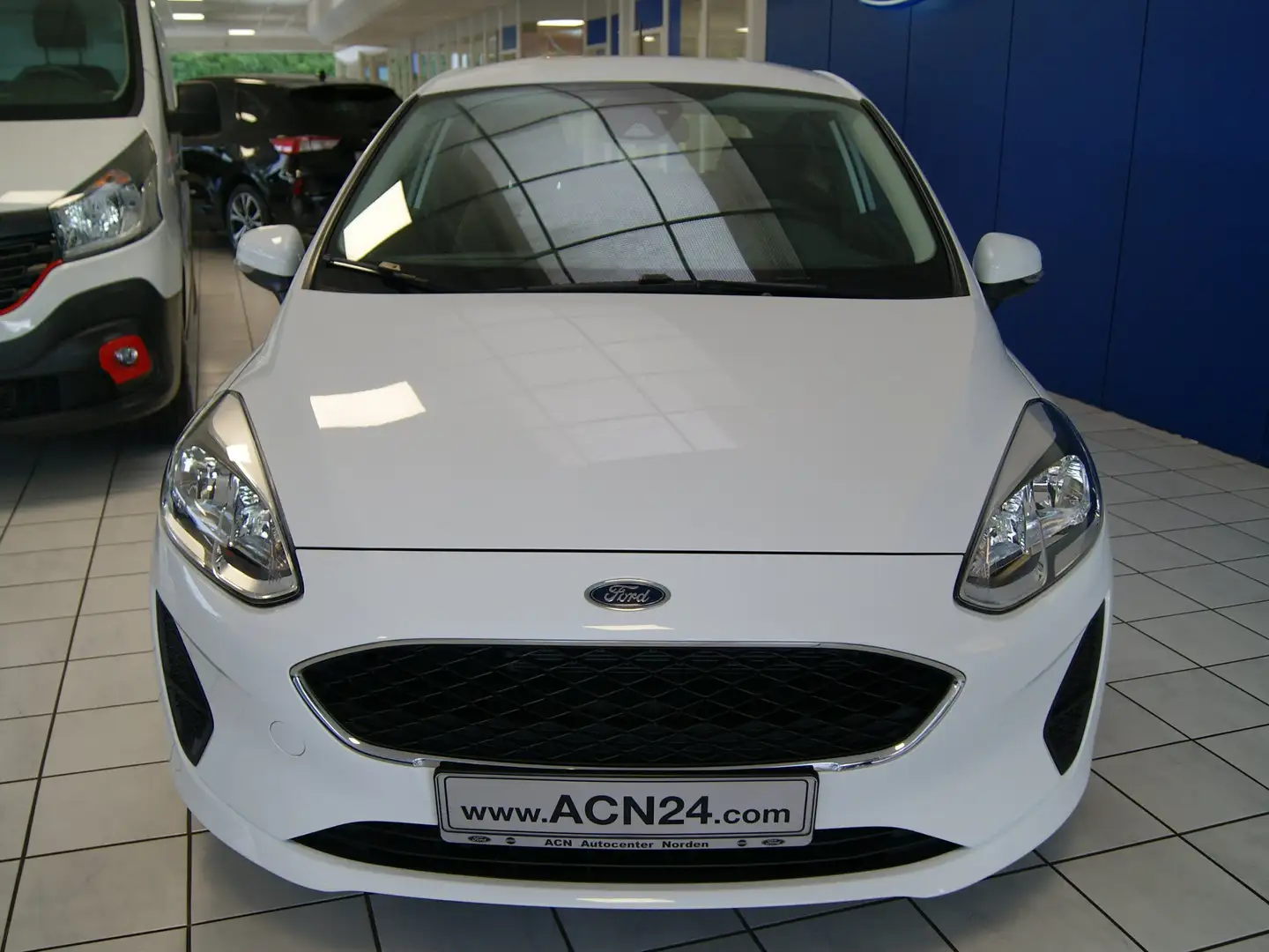 Ford Fiesta Trend Blanc - 2
