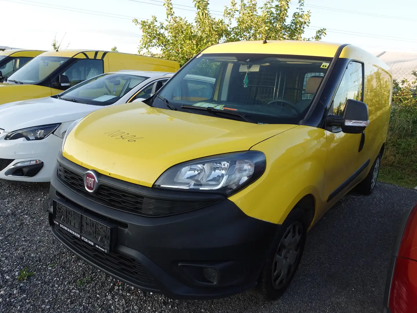 Fiat Doblo Cargo Maxi 1,3 Gelb - 1