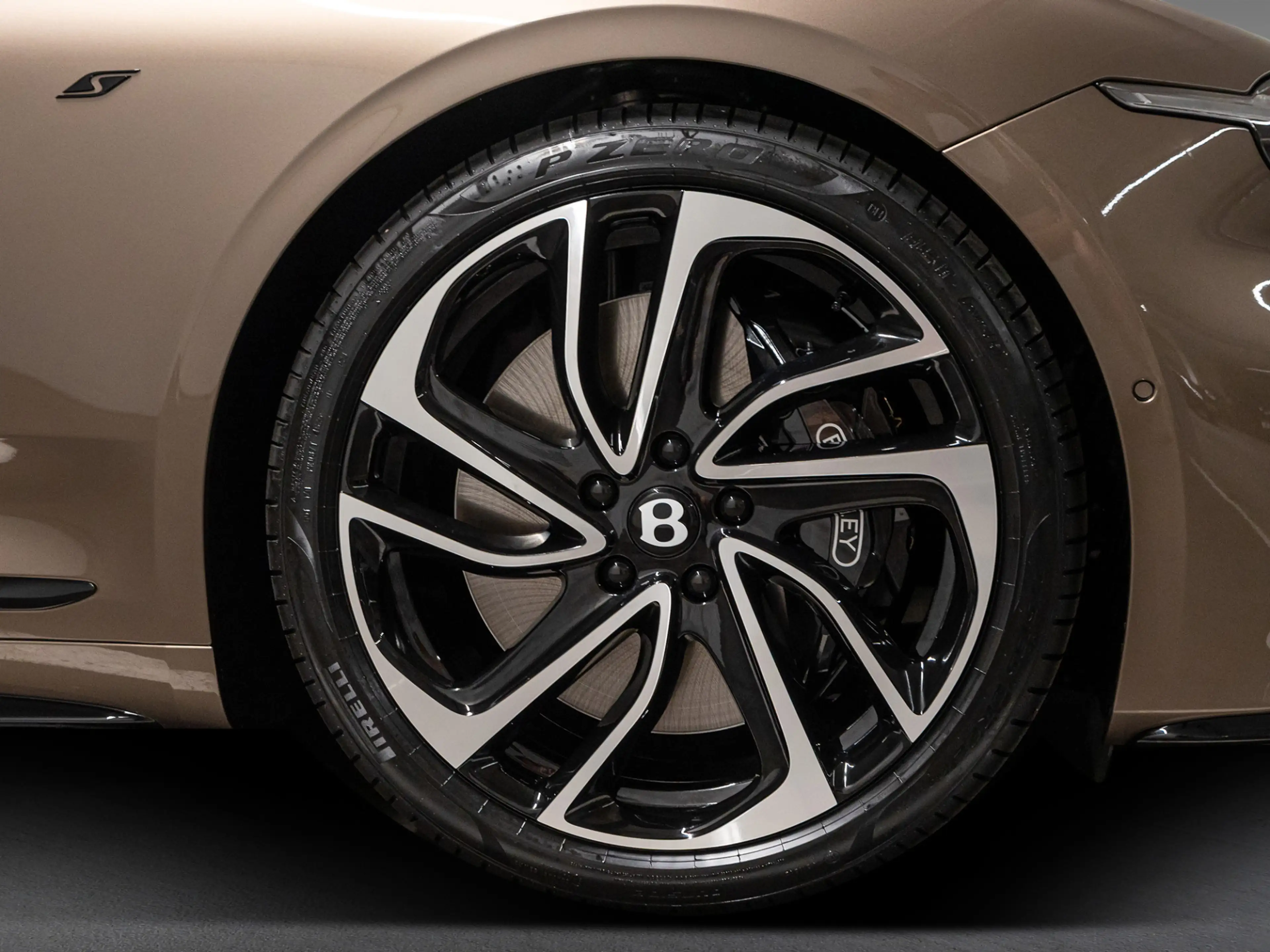 Bentley Continental GT S V8 Hybrid MY2026 | Coming soon — photo 14