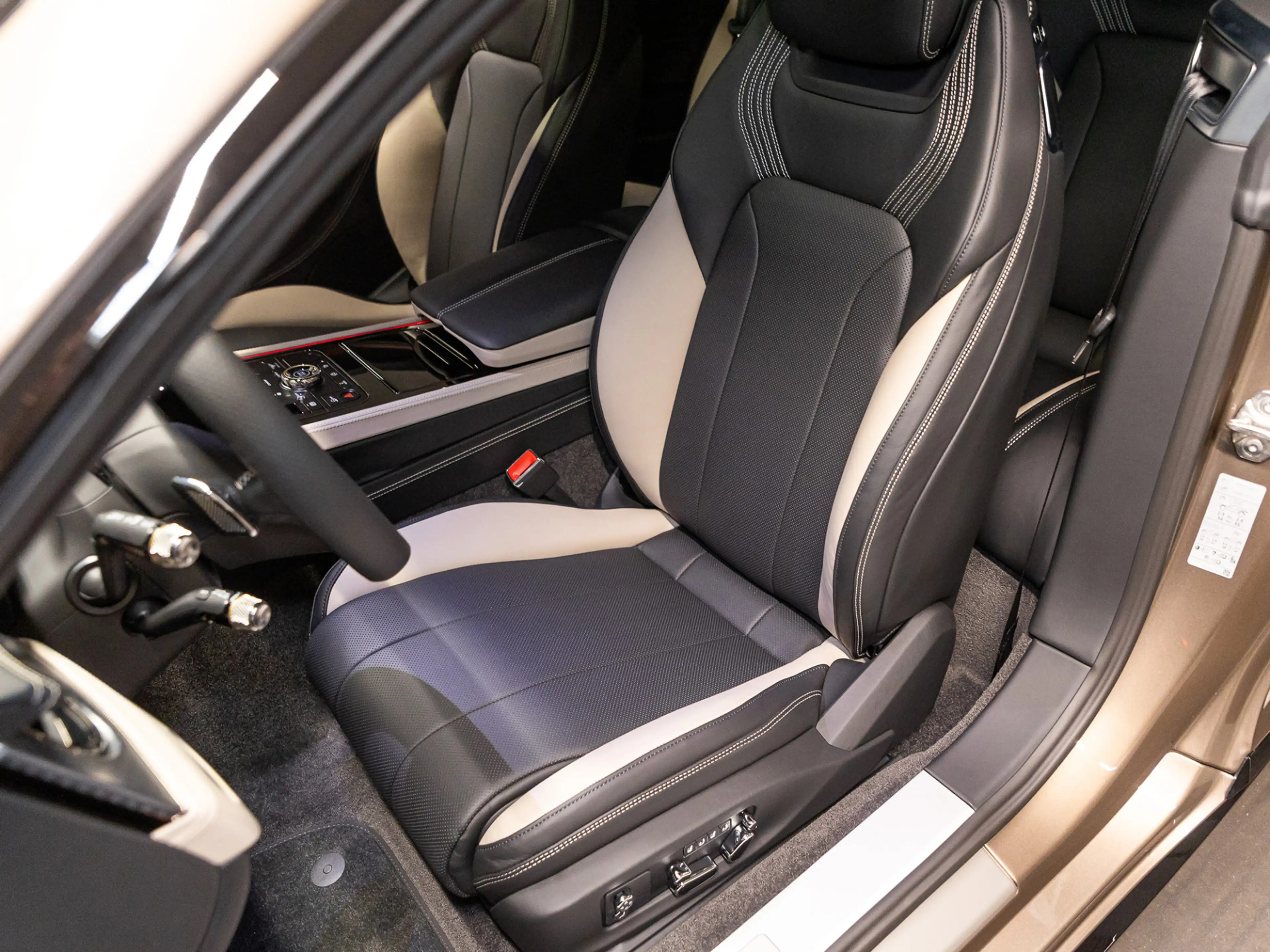 Bentley Continental GT S V8 Hybrid MY2026 | Coming soon — photo 15