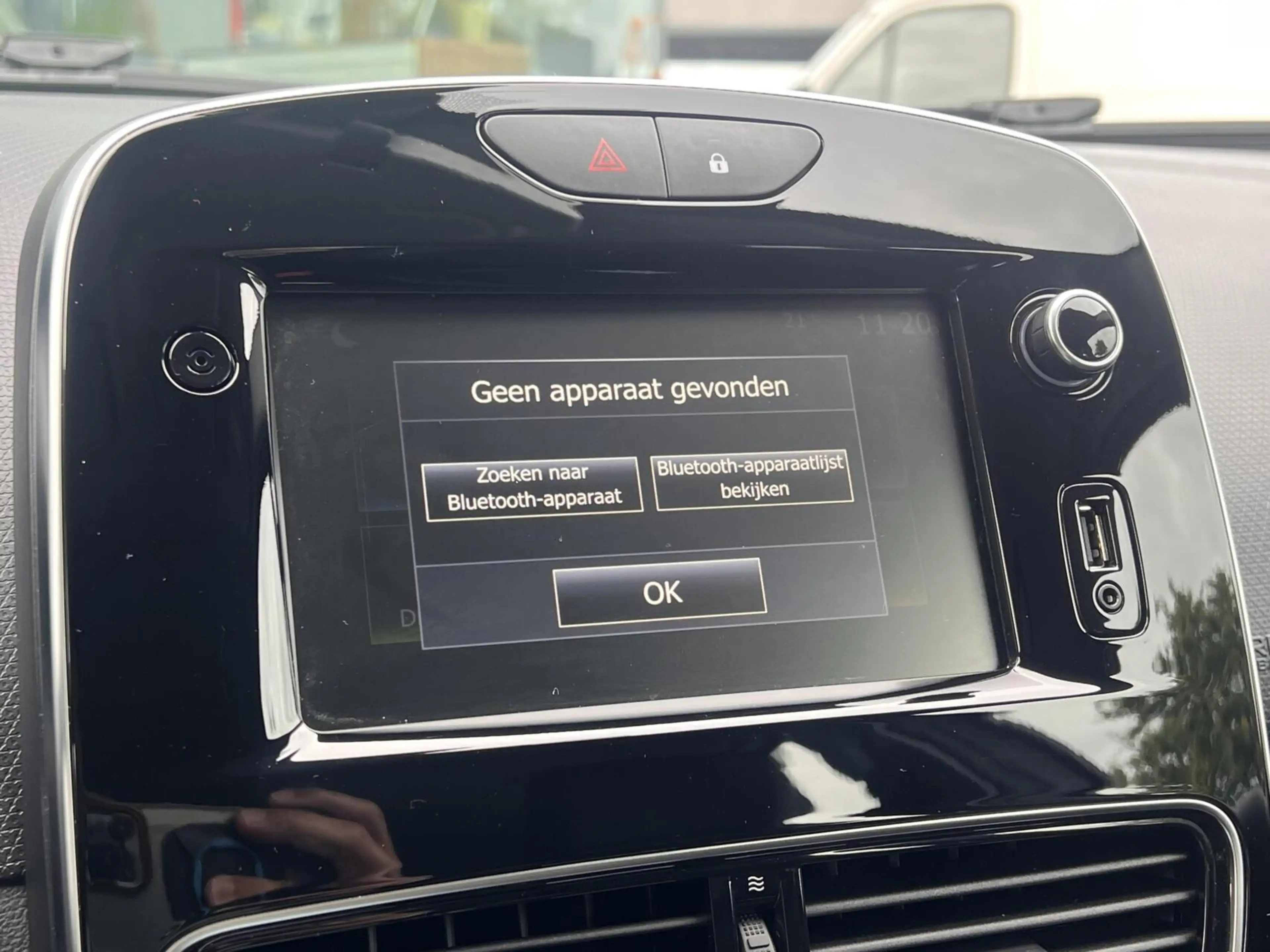 Renault Clio 0.9 TCe Intens 5 Deurs Airco Clima Cruise Dealer — photo 30