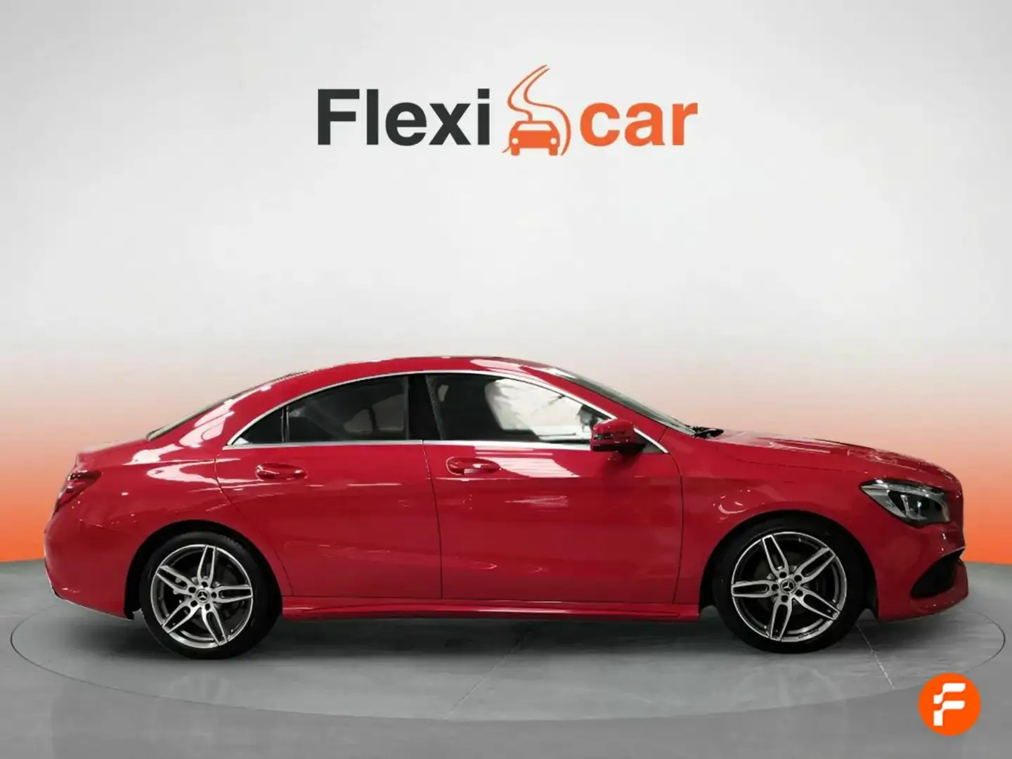 Mercedes-Benz CLA 180 Rojo - 2