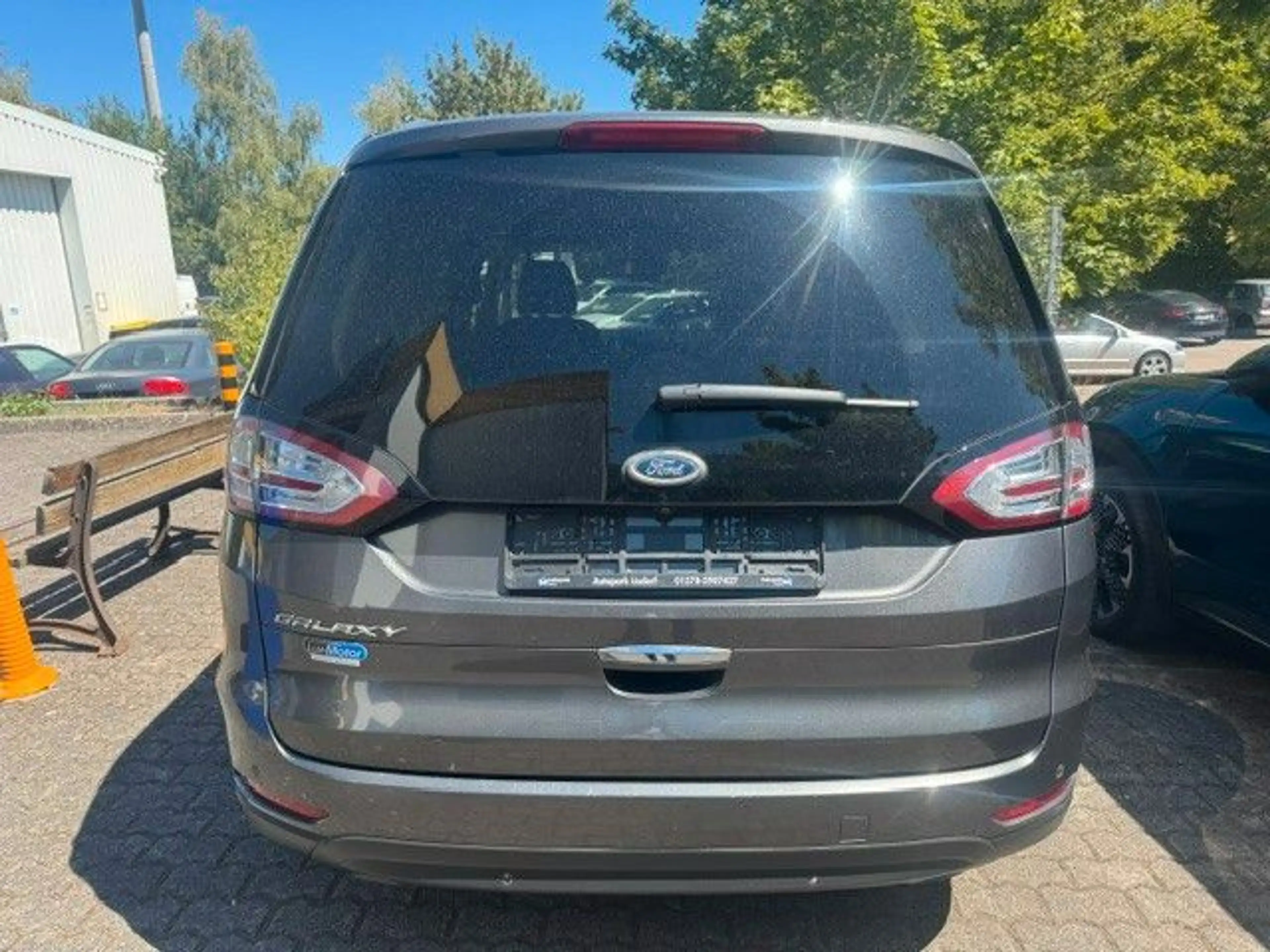 Ford Galaxy Titanium AWD LEDER 7 SITZER LED KAMERA — photo 10