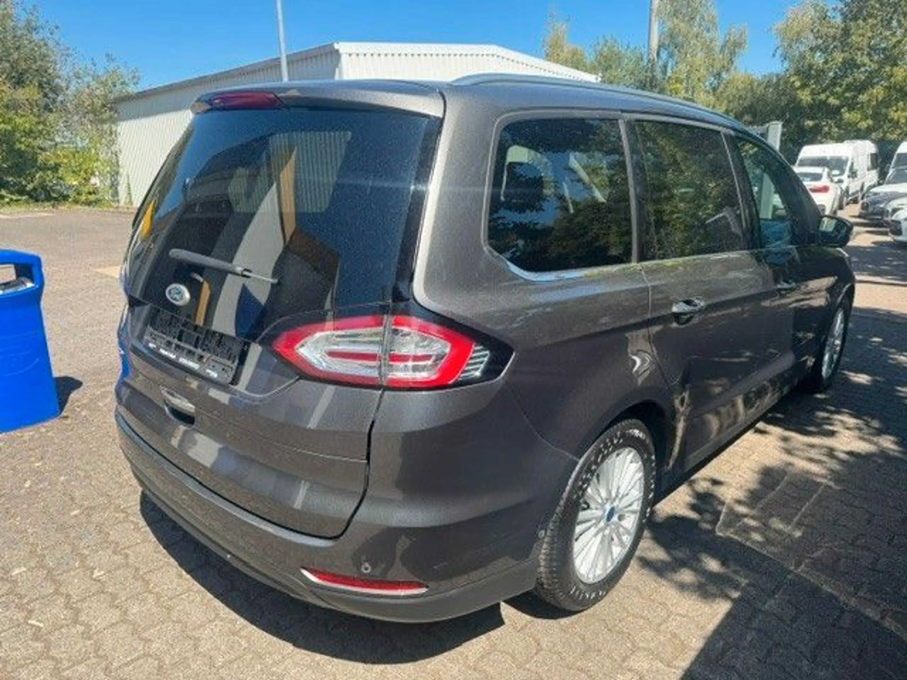 Ford Galaxy Titanium AWD LEDER 7 SITZER LED KAMERA — photo 9