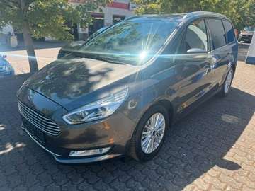 Titanium AWD LEDER 7 SITZER LED KAMERA