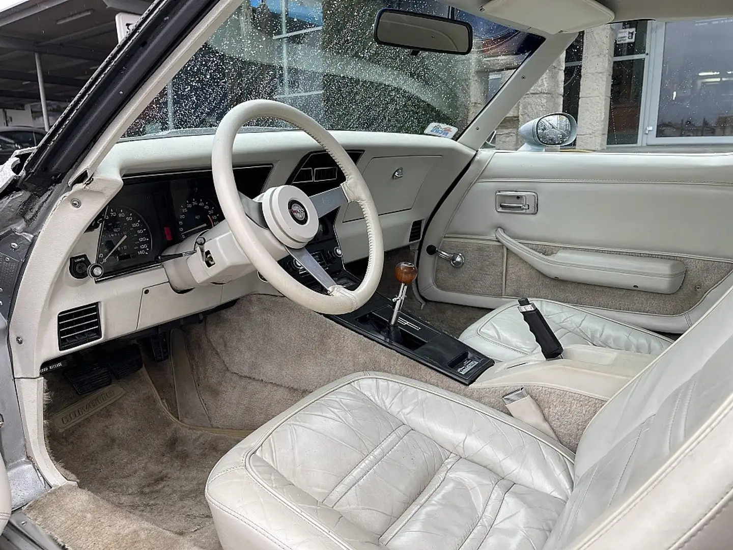 Chevrolet Corvette Argent - 2