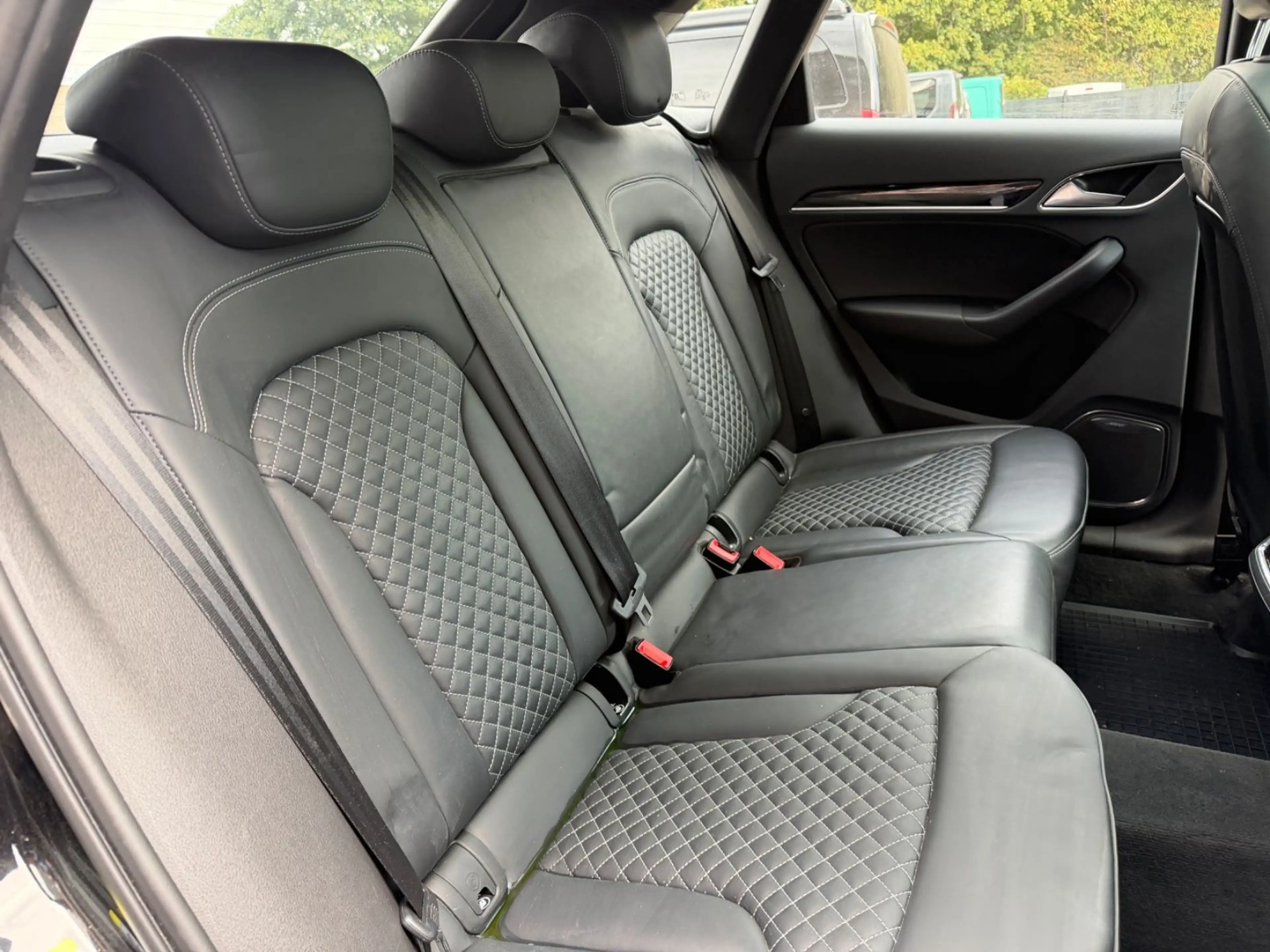 Audi RS Q3 2.5 TFSI quattro Navi Leder Pano Bose — photo 13