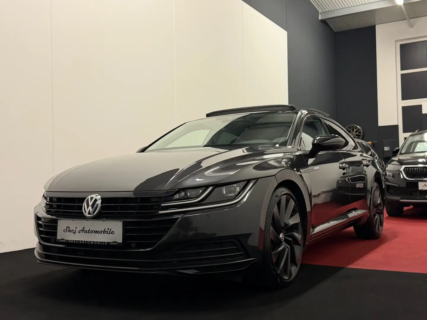 Volkswagen Arteon Elegance*Virtual*Panorama*DSG*DYNAUDIO* Grau - 1