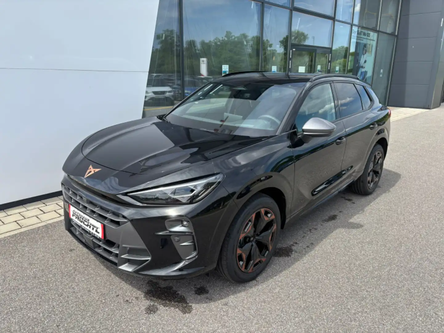 CUPRA Terramar Terramar 1.5 eTSI DSG 150PS AHK Navi Panorama ACC Schwarz - 2