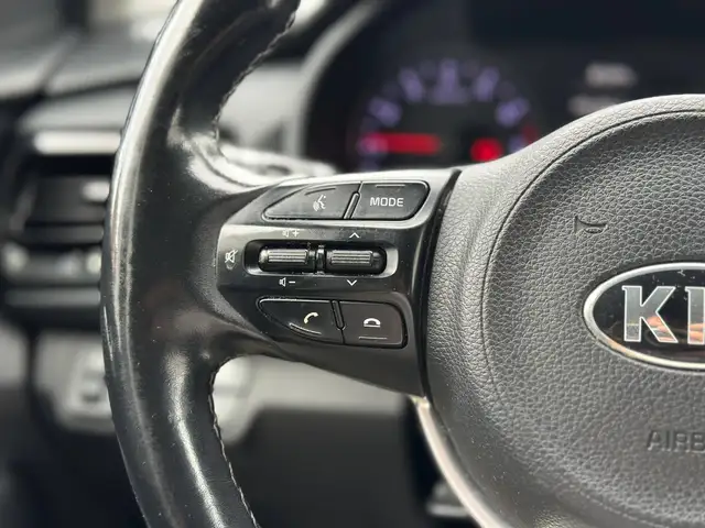 Kia Rio view 9