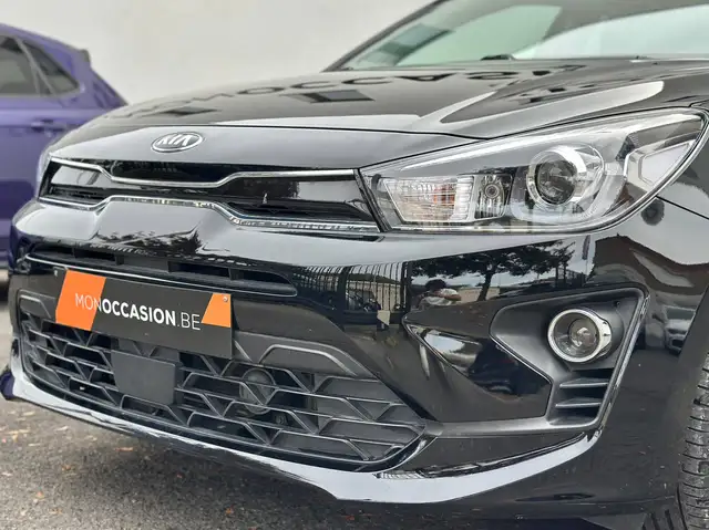 Kia Rio view 5